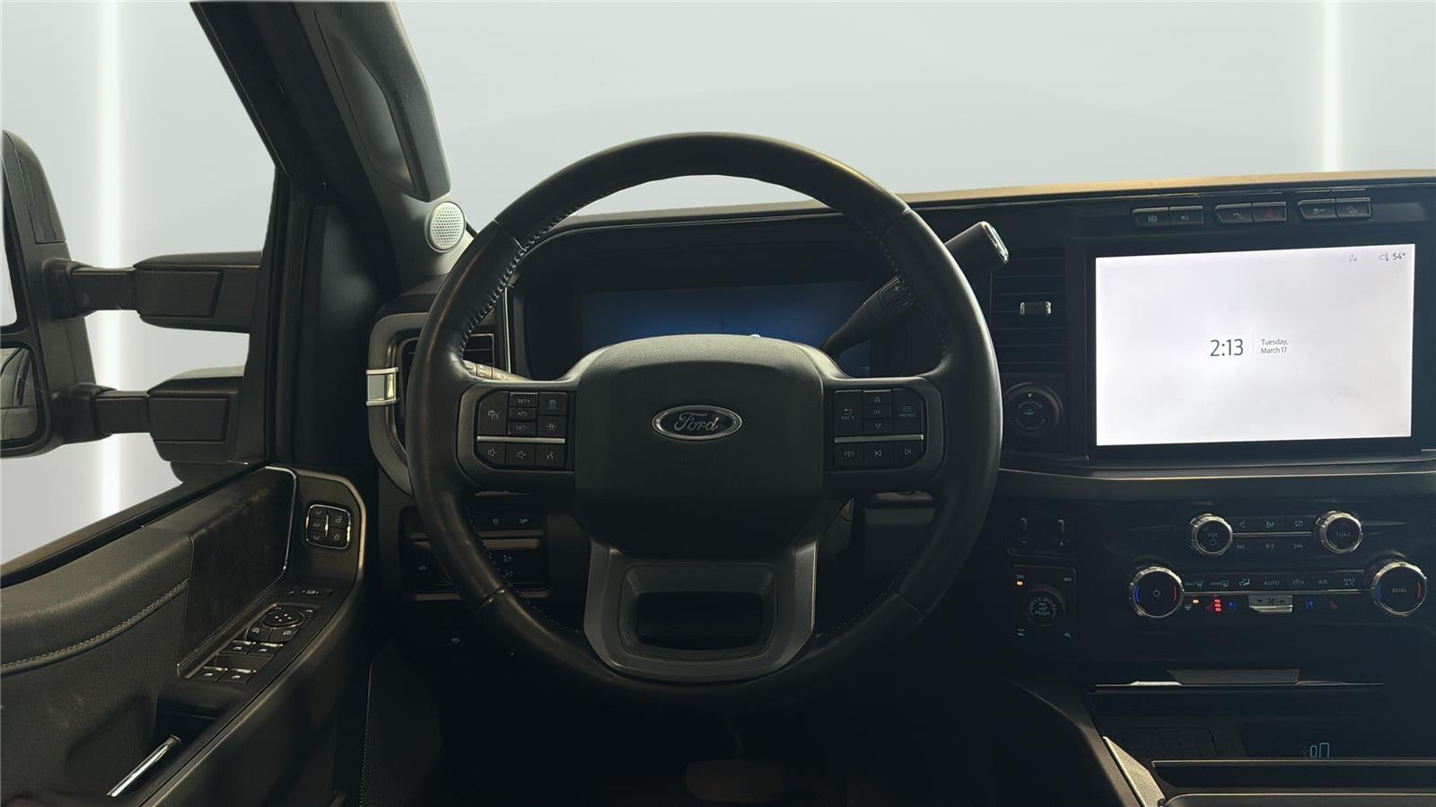 2023 Ford Super Duty F-250 SRW LARIAT