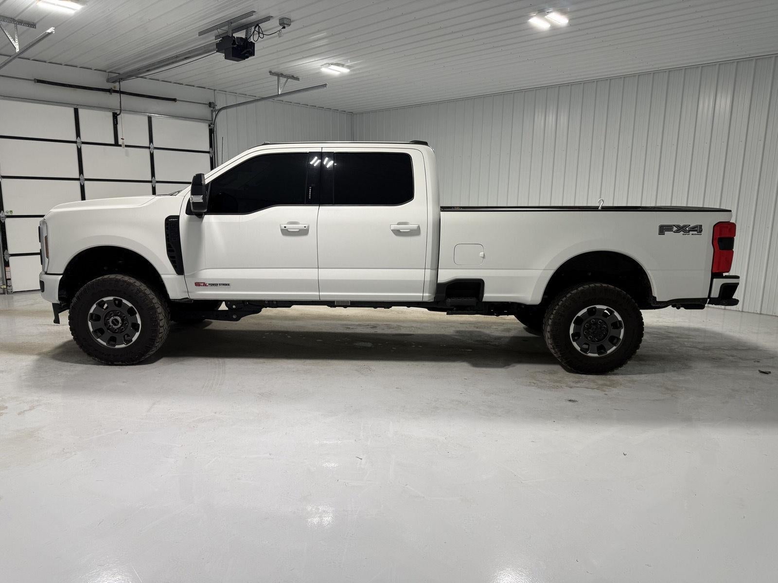 2024 Ford Super Duty F-350 SRW Lariat
