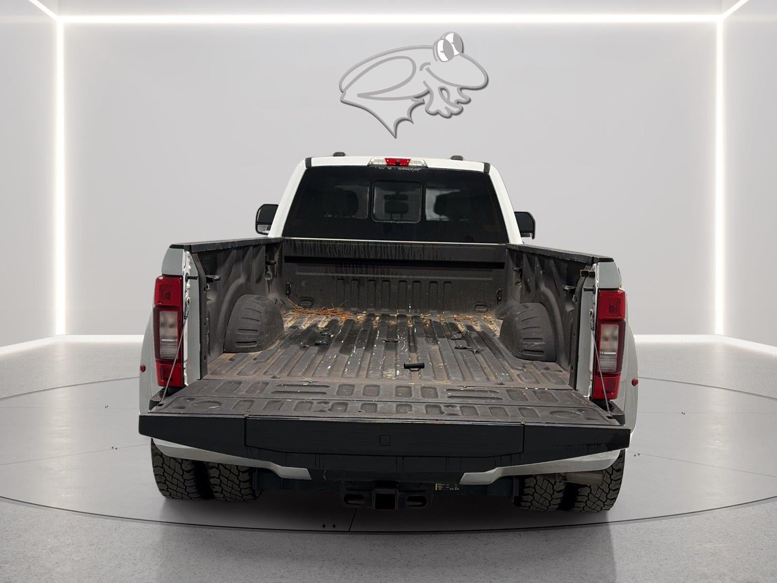 2022 Ford Super Duty F-350 Drw XLT