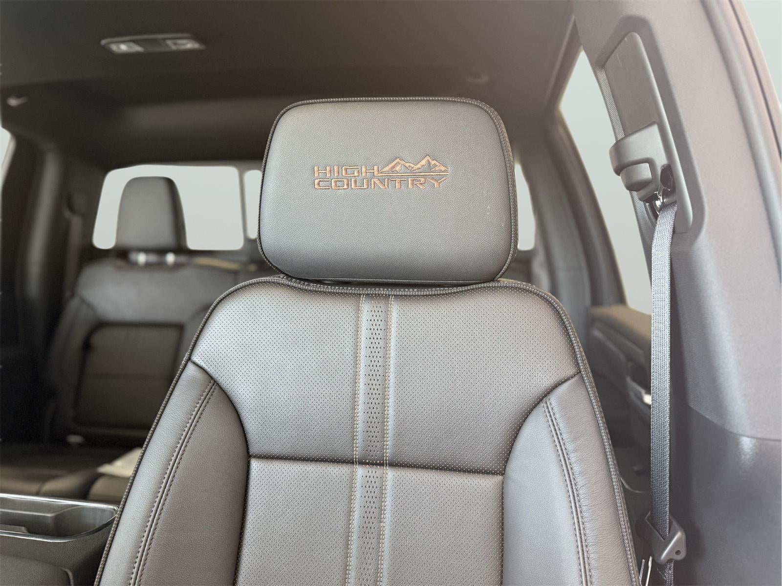 2025 Chevrolet Silverado 3500HD High Country