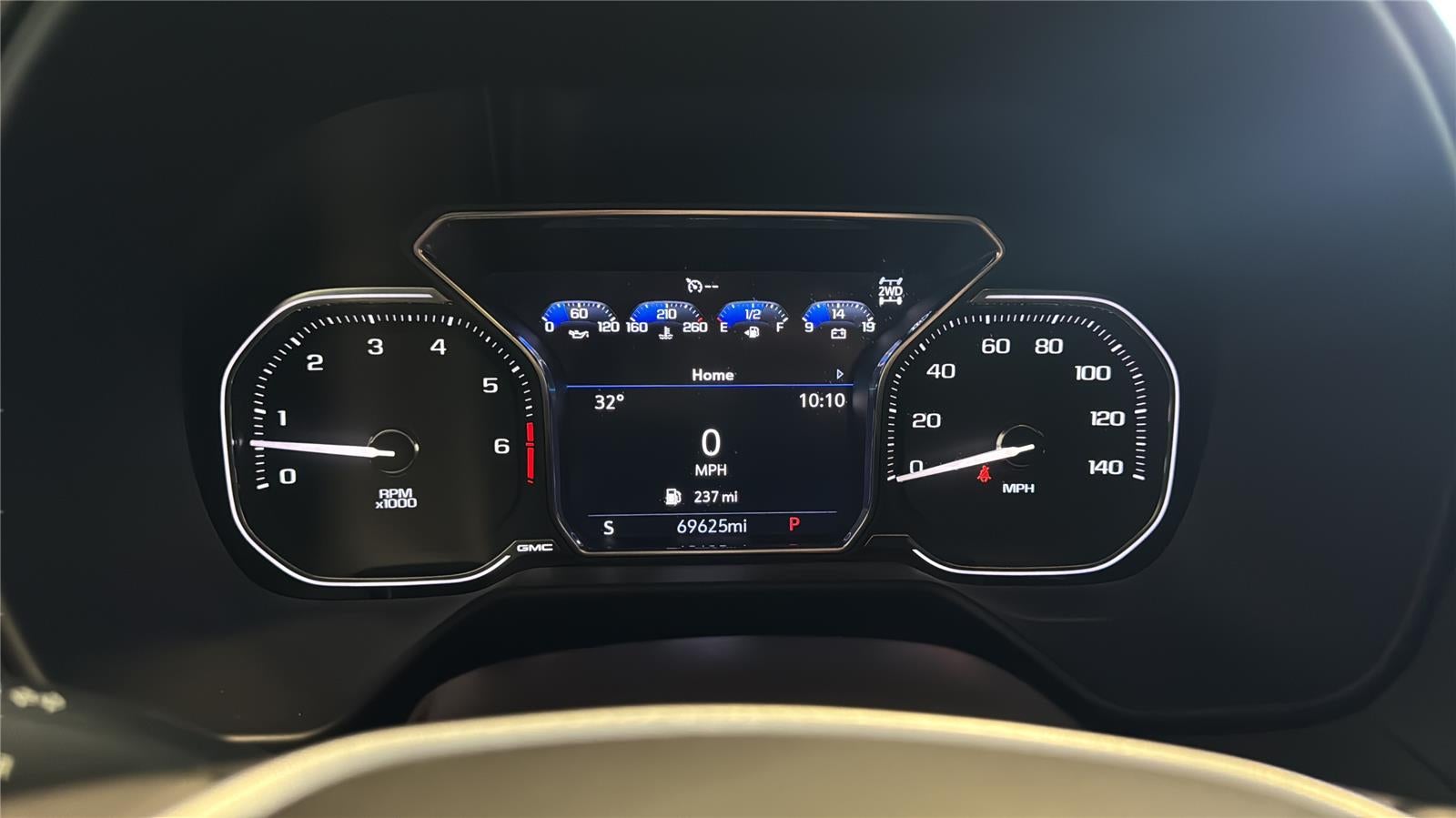 2021 GMC Yukon SLT