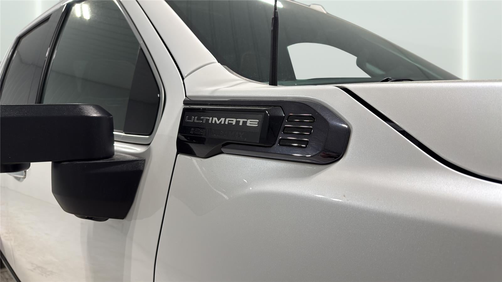 2024 GMC Sierra 3500HD Denali Ultimate