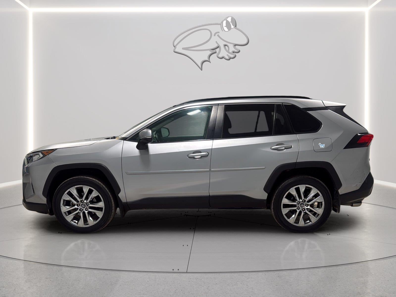 2020 Toyota RAV4 XLE Premium