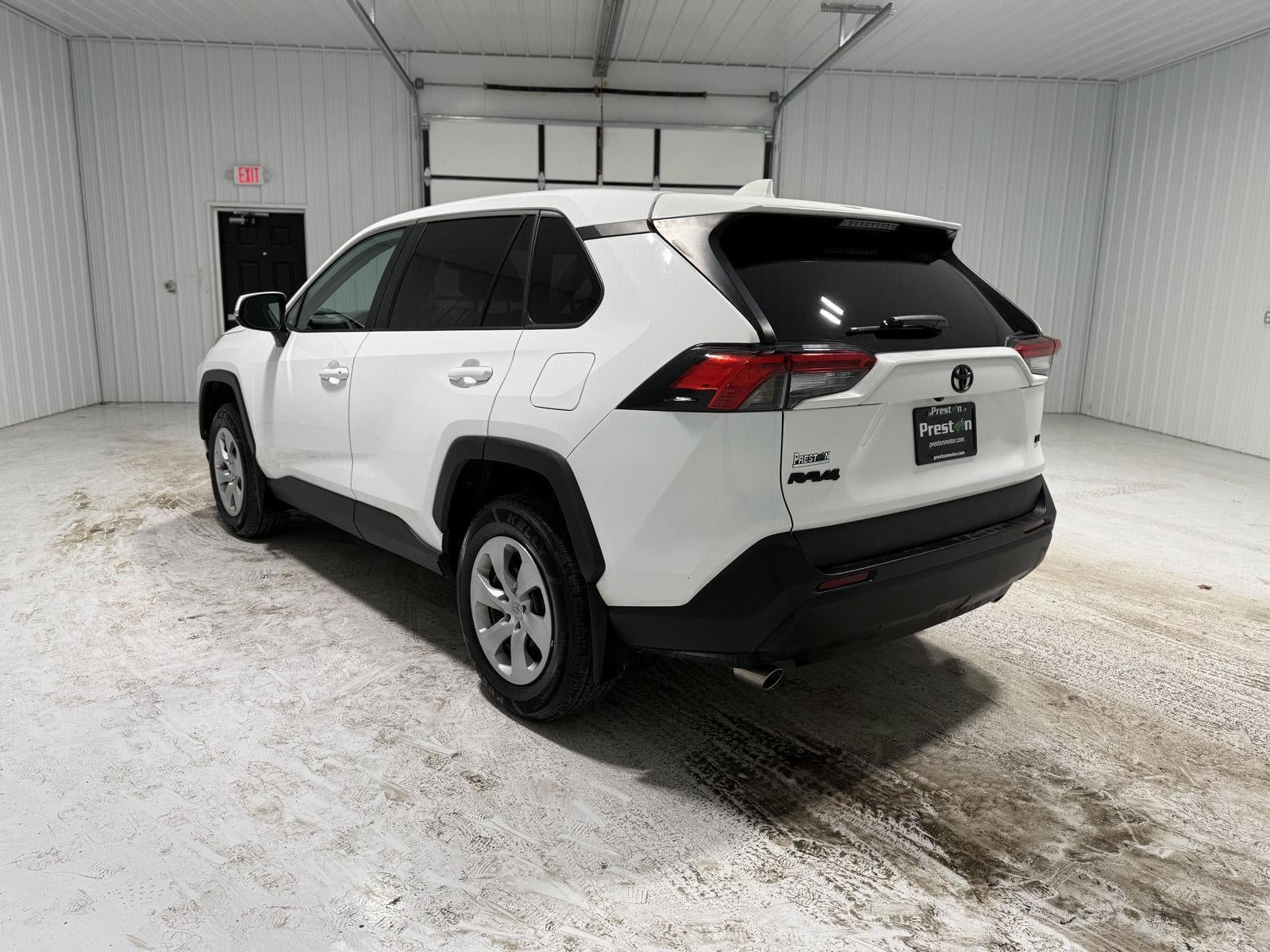 2023 Toyota RAV4 LE