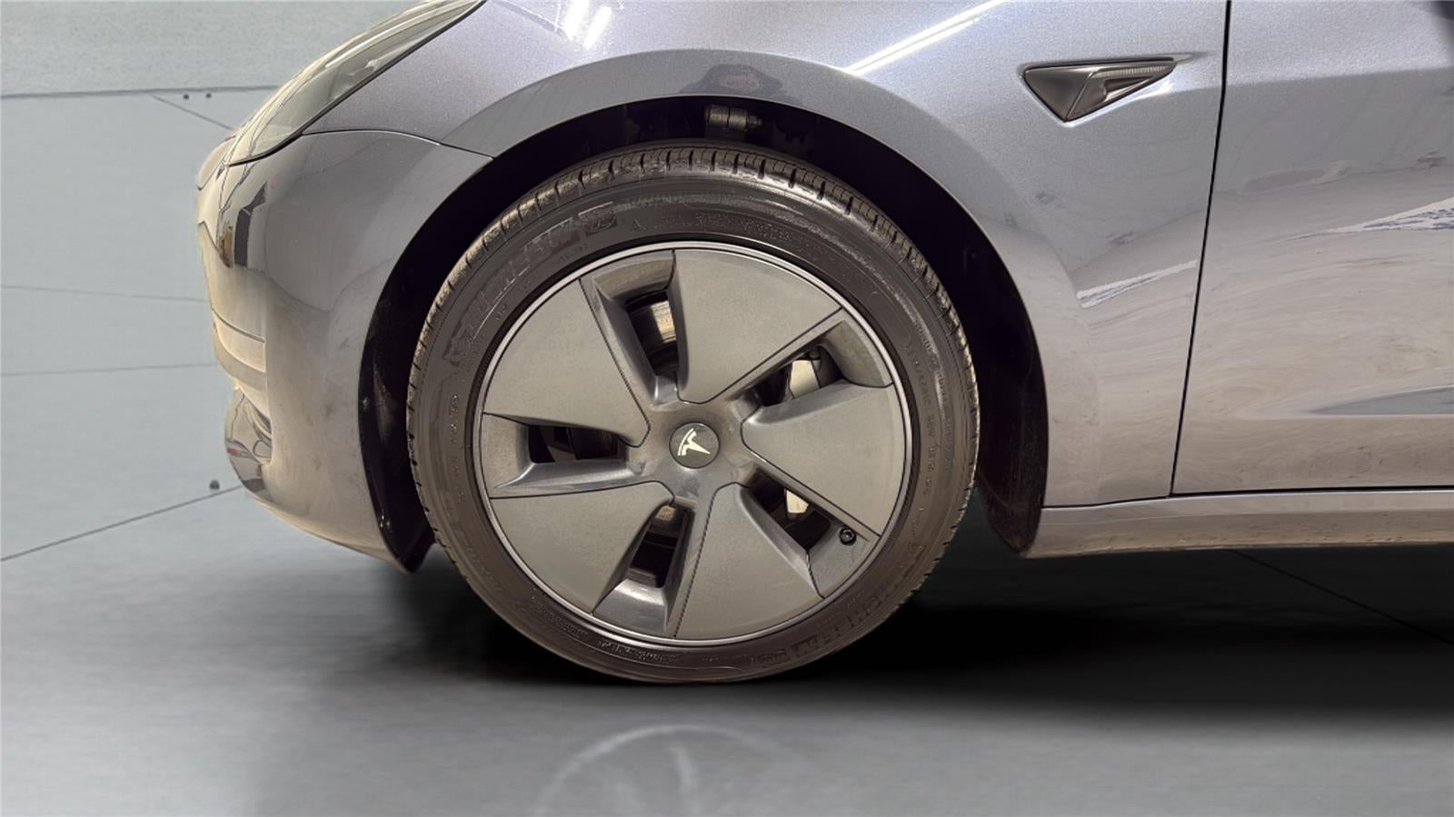 2023 Tesla Model 3 RWD