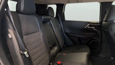 2024 Mitsubishi Outlander Base