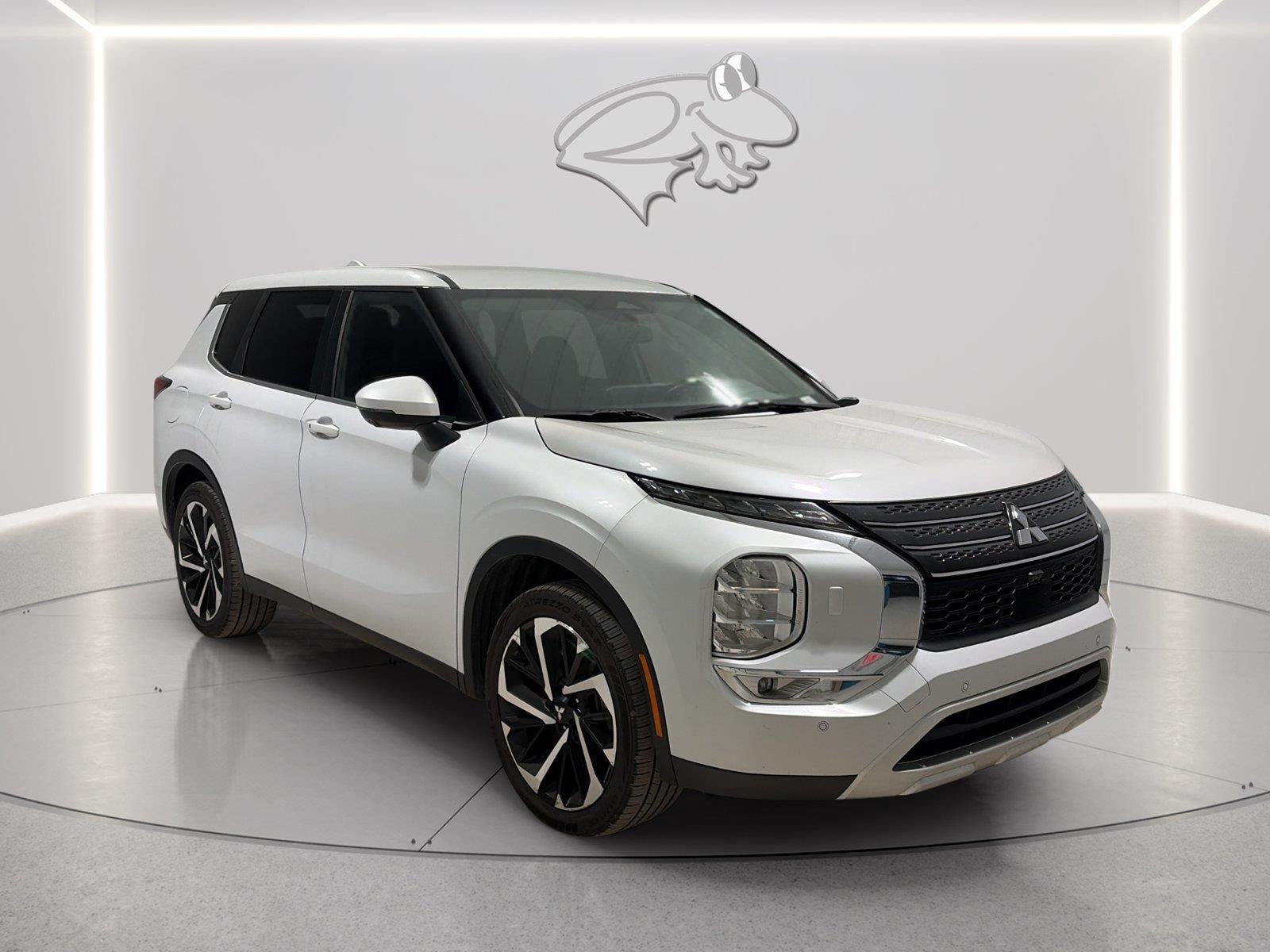 2024 Mitsubishi Outlander Base
