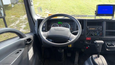 2023 Isuzu Nrr Base