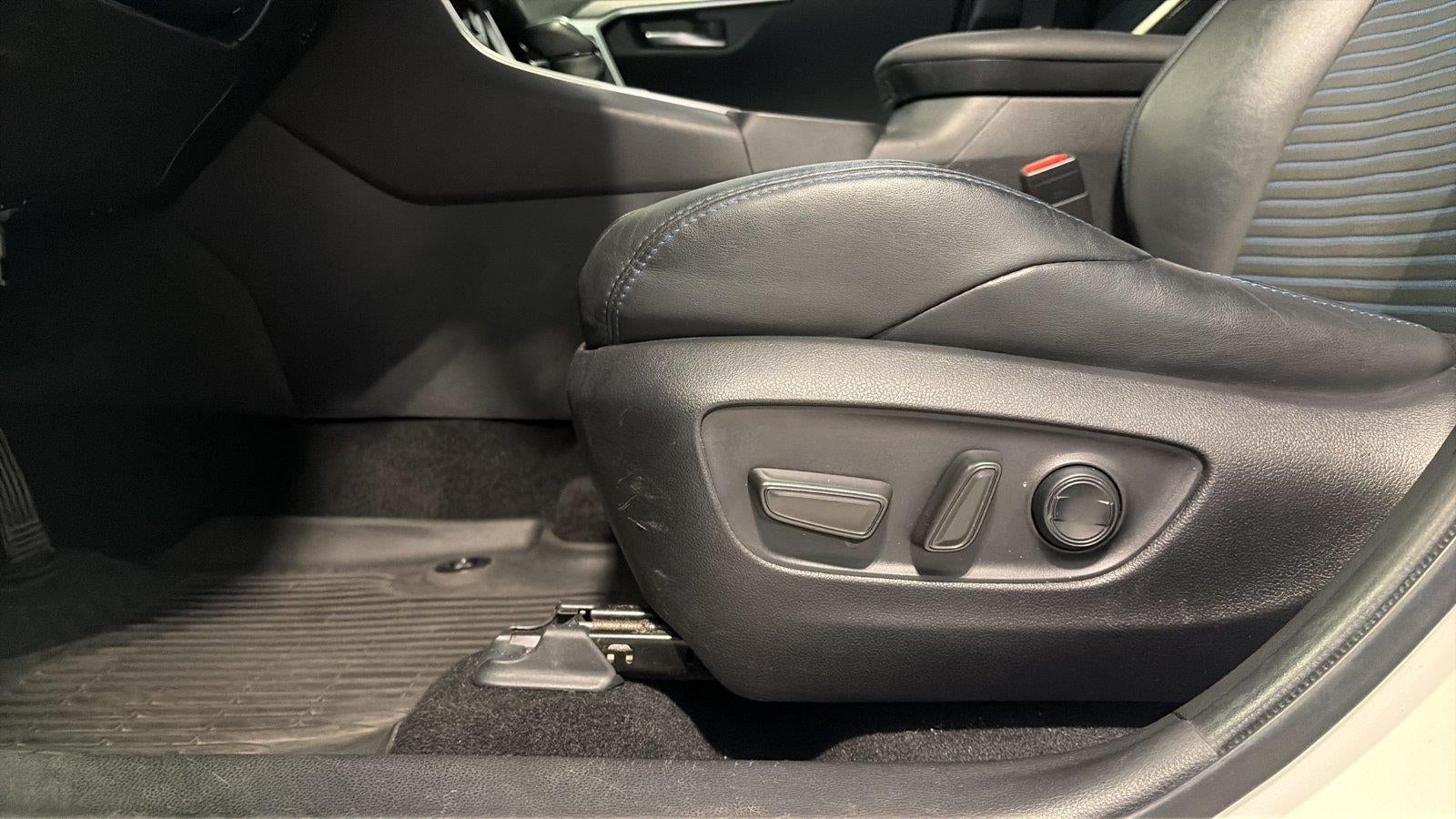2022 Toyota RAV4 Hybrid XSE