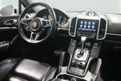 2017 Porsche Cayenne Turbo