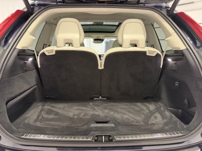 2017 Volvo XC90 Momentum