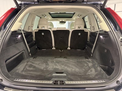 2017 Volvo XC90 Momentum