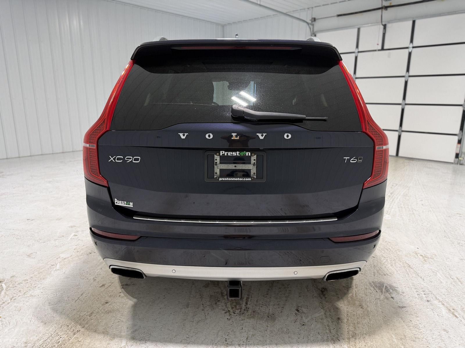 2017 Volvo XC90 Momentum
