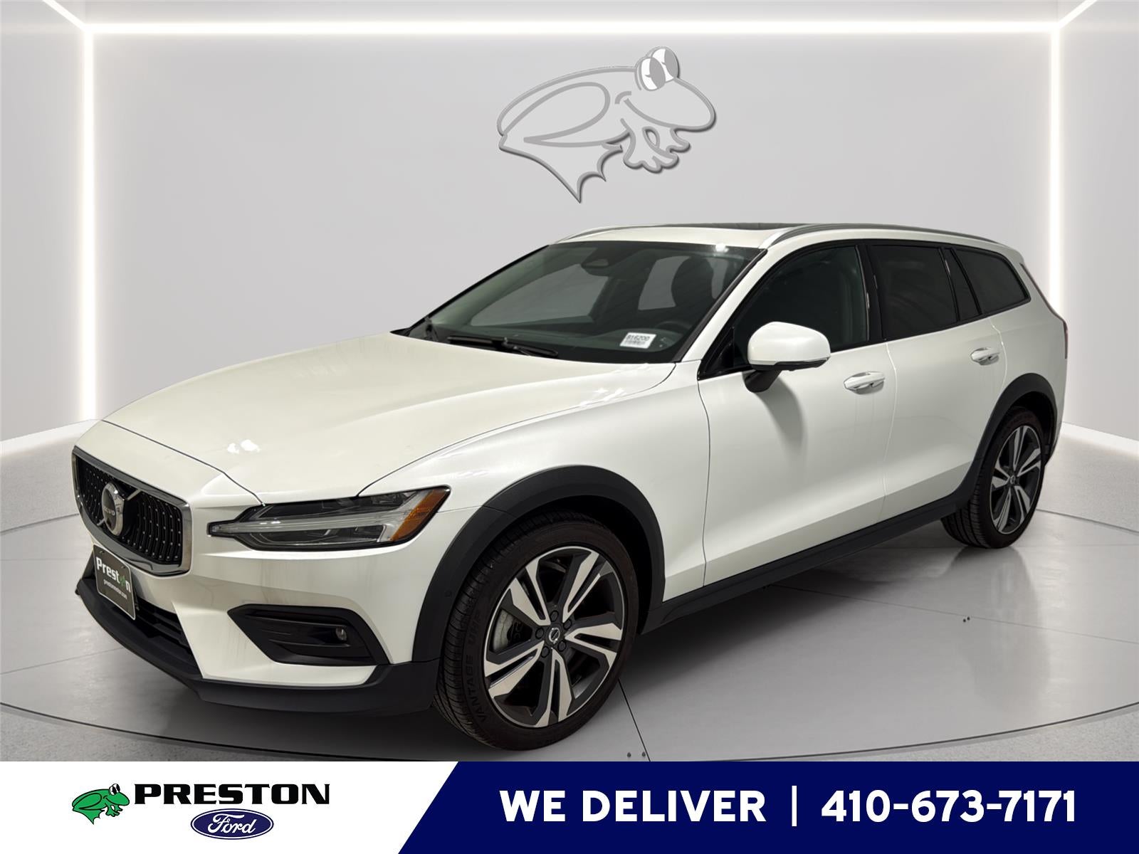 2025 Volvo V60 Cross Country Plus