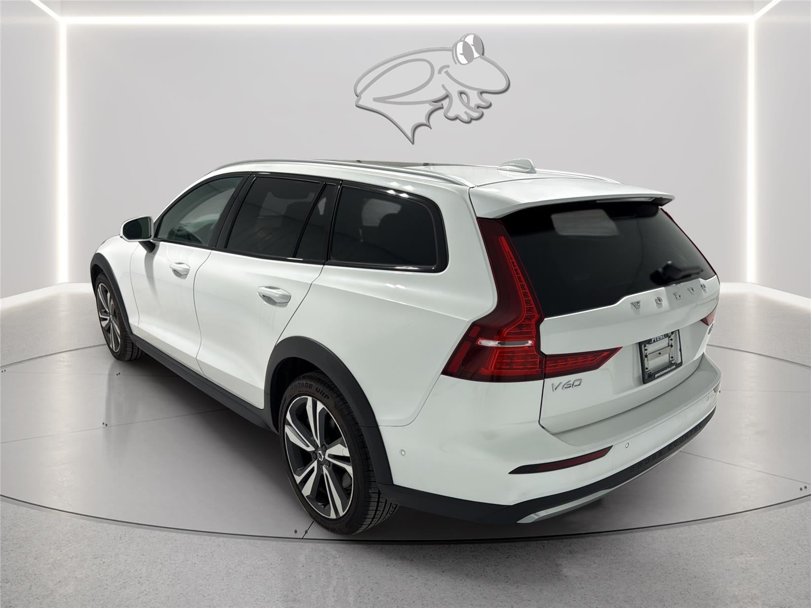2025 Volvo V60 Cross Country Plus