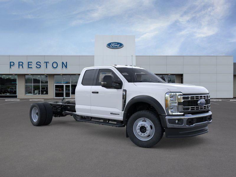 2025 Ford Super Duty F-550 DRW XL