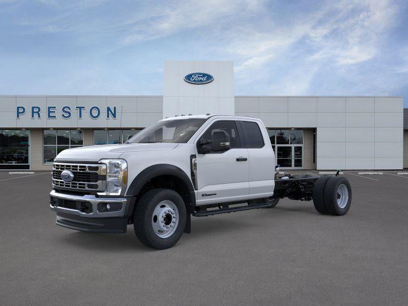 2025 Ford Super Duty F-550 DRW XL