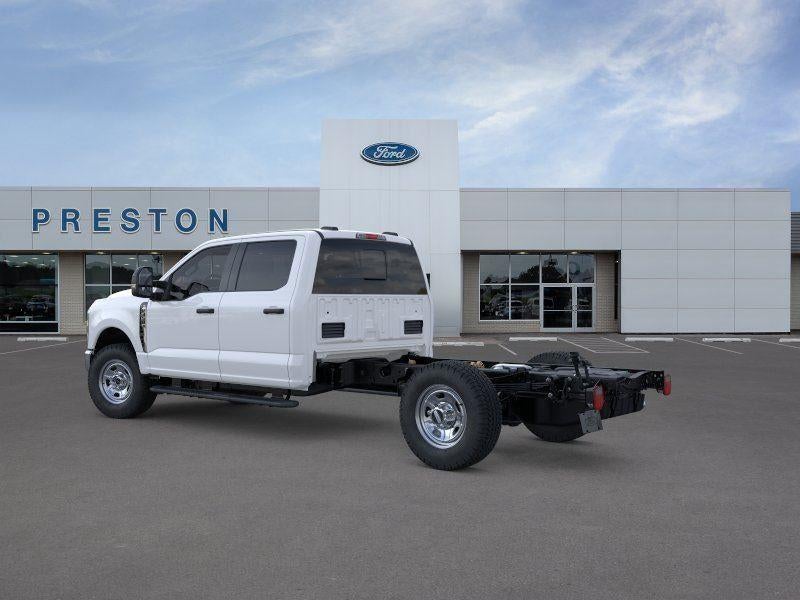 2026 Ford Super Duty F-350 SRW 9' KNAPHEIDE SERVICE BODY, REMOTE LOCKS, CLASS V HITCH, SPRAT IN LINER