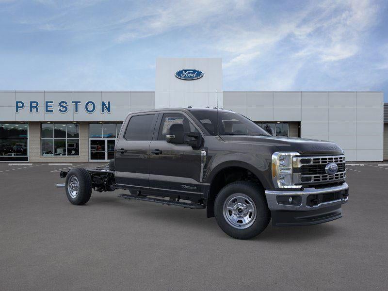 2025 Ford Super Duty F-350 XL