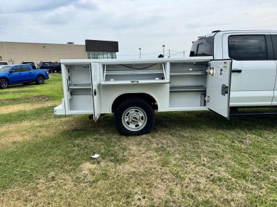 2026 Ford Super Duty F-350 Srw 9' READING CLASSIC II SERVICE BODY W/LATCHMATICS