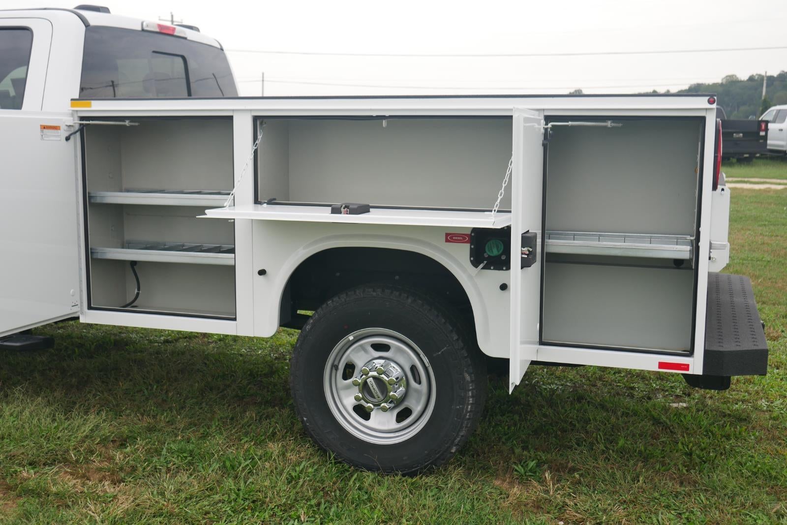 2025 Ford Super Duty F-350 XL