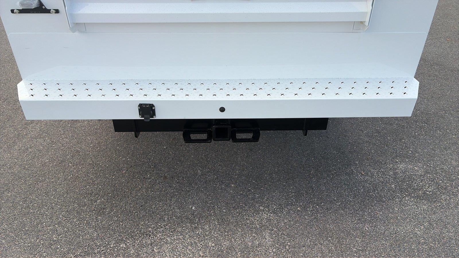 2027 Ford Super Duty F-350 SRW XL