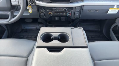 2027 Ford Super Duty F-350 SRW XL