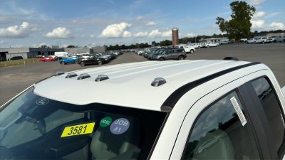 2027 Ford Super Duty F-350 SRW XL