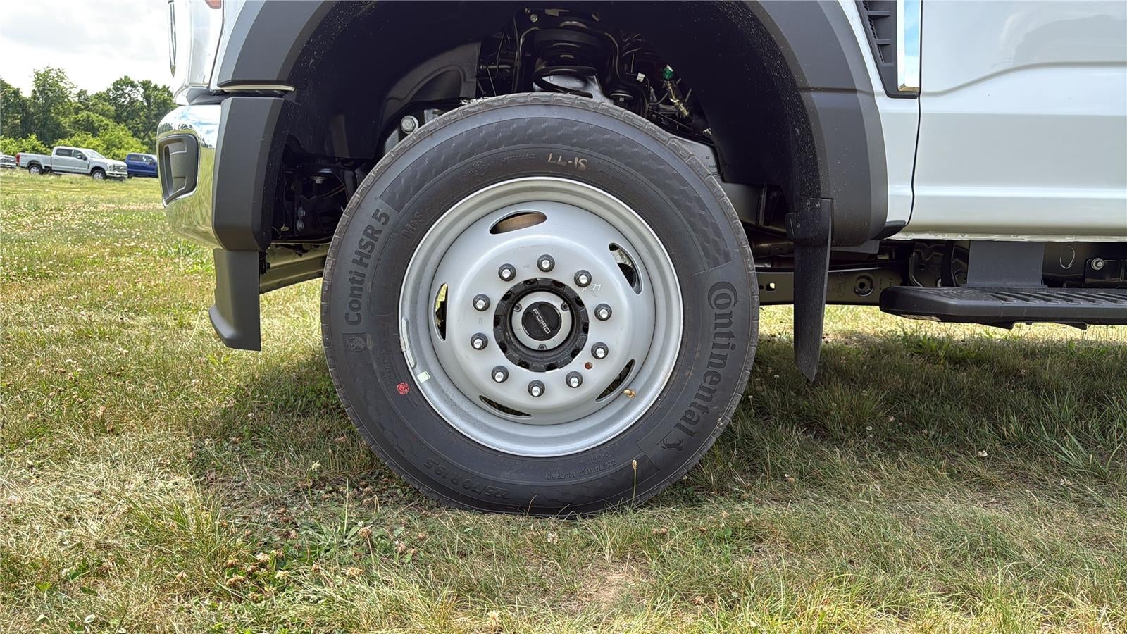 2026 Ford Super Duty F-450 DRW XL CHASSIS ONLY