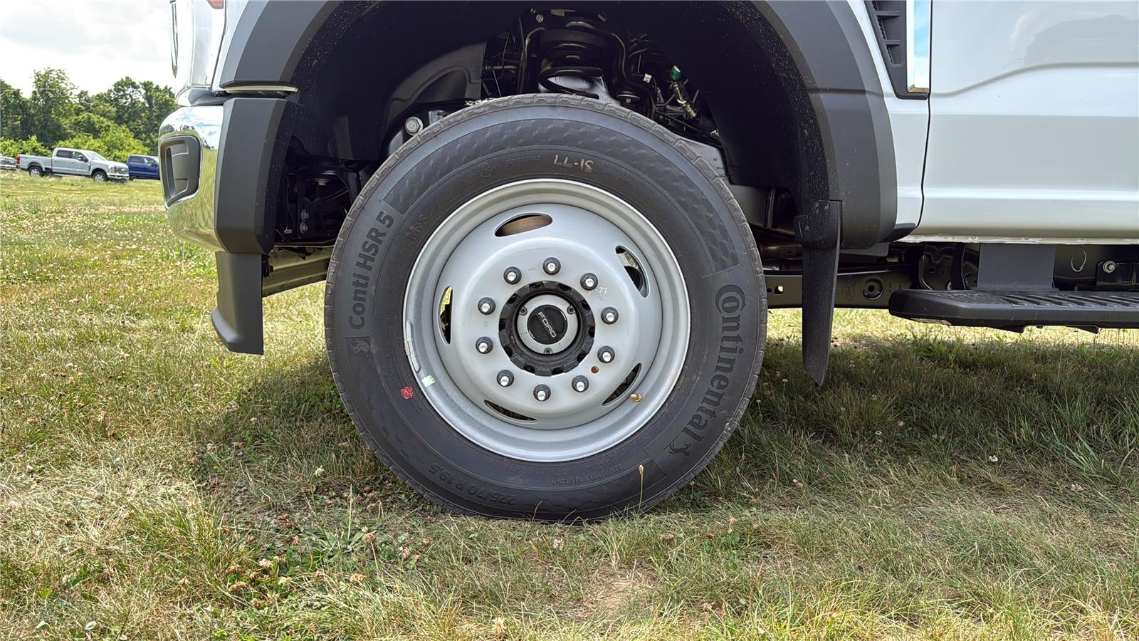 2026 Ford Super Duty F-450 DRW XL CHASSIS ONLY