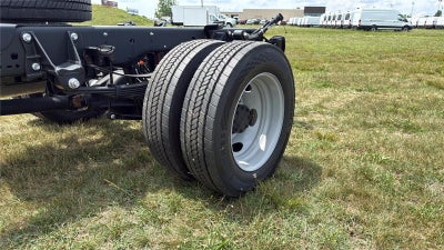 2026 Ford Super Duty F-450 DRW XL CHASSIS ONLY