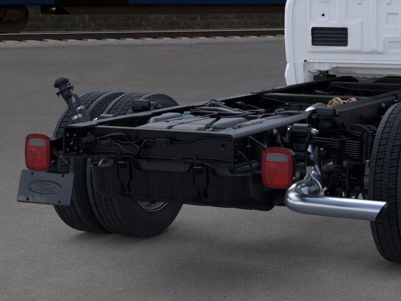 2026 Ford Super Duty F-450 DRW XL CHASSIS ONLY