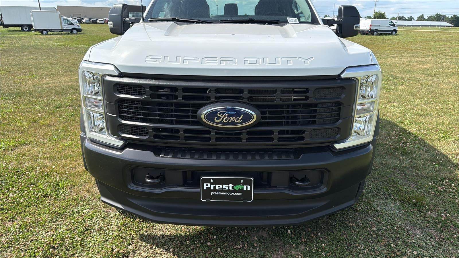 2026 Ford Super Duty F-450 DRW XL CHASSIS ONLY