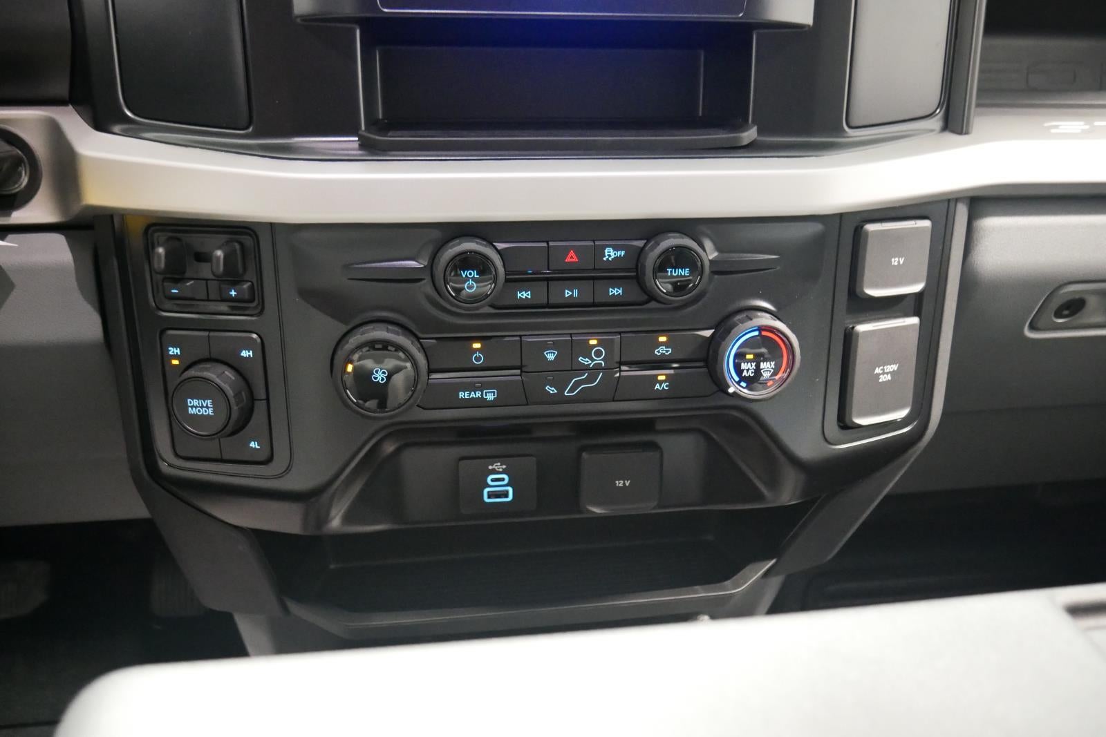 2026 Ford Super Duty F-450 DRW XL