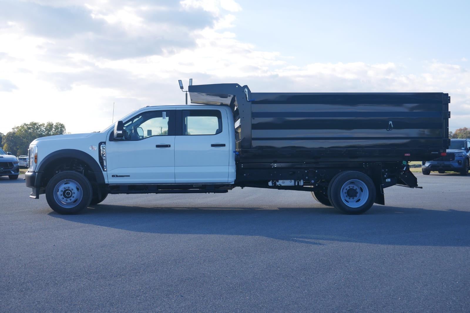 2025 Ford Super Duty F-450 DRW XL