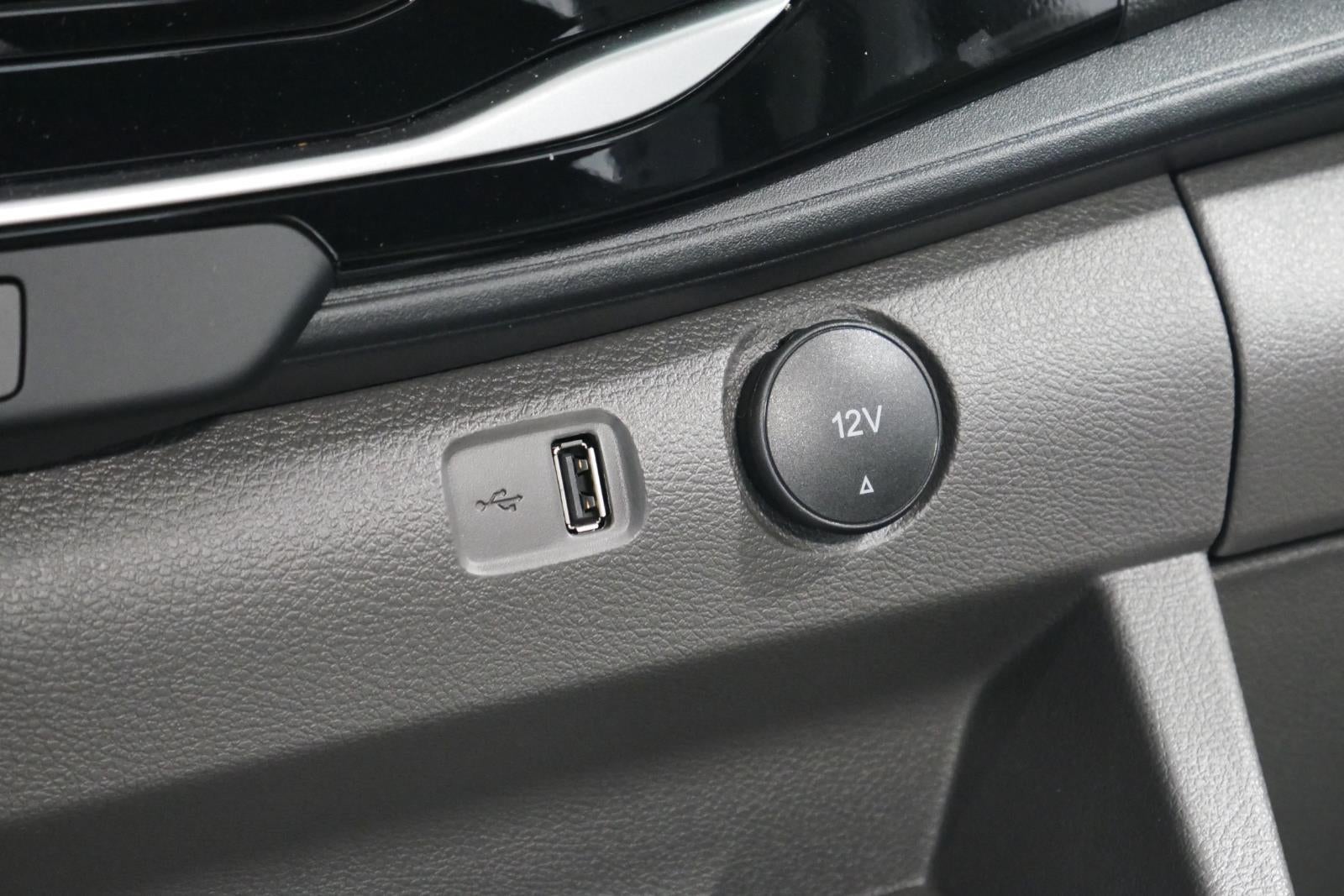 2024 Ford Transit Cutaway Duracube Box Truck