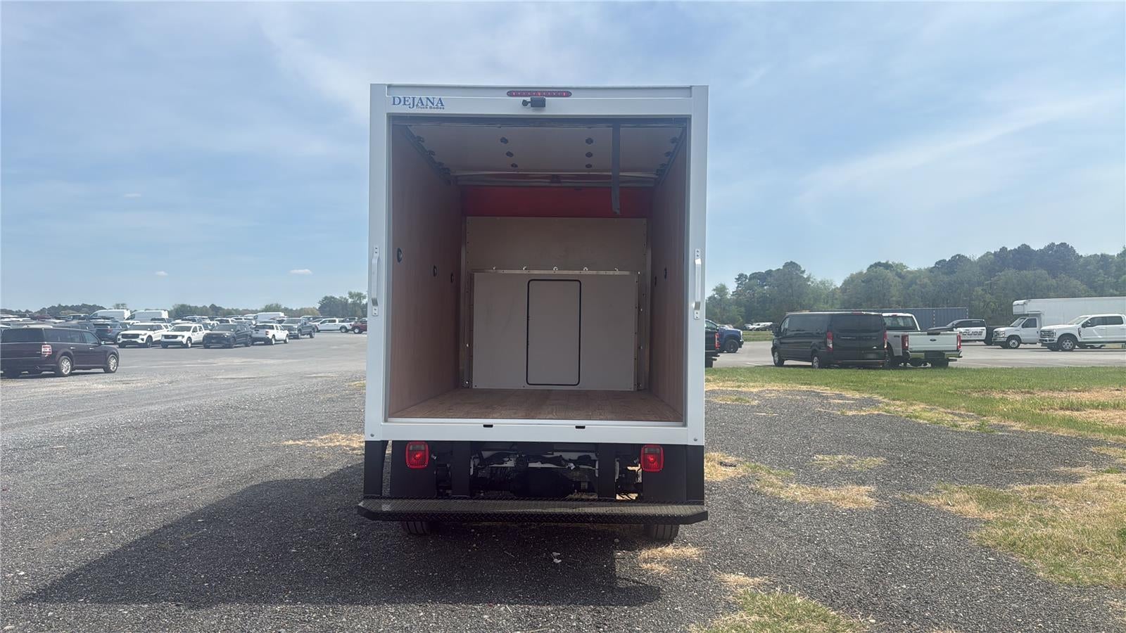2025 Ford Transit Cutaway T-350 RWD SRW 138" WB 9500 GVWR