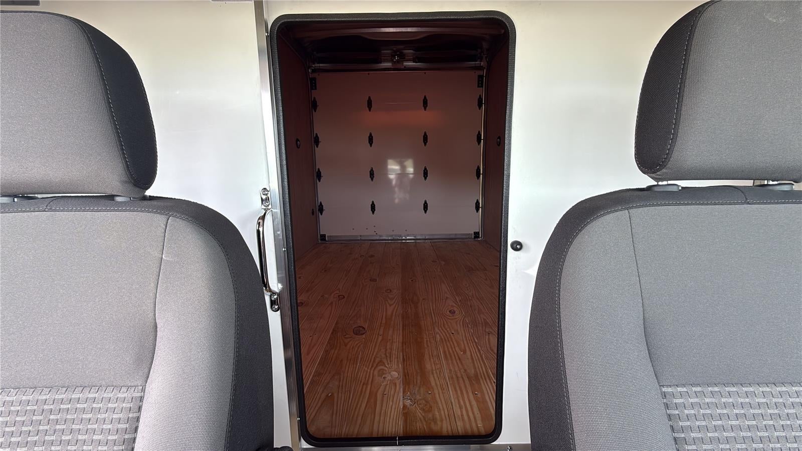 2025 Ford Transit Cutaway T-350 RWD SRW 138" WB 9500 GVWR