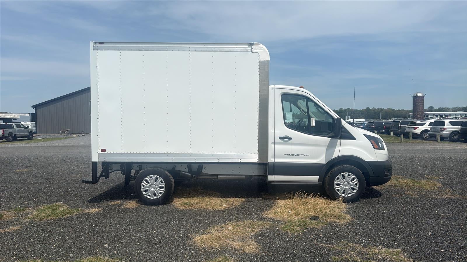 2025 Ford Transit Cutaway T-350 RWD SRW 138" WB 9500 GVWR