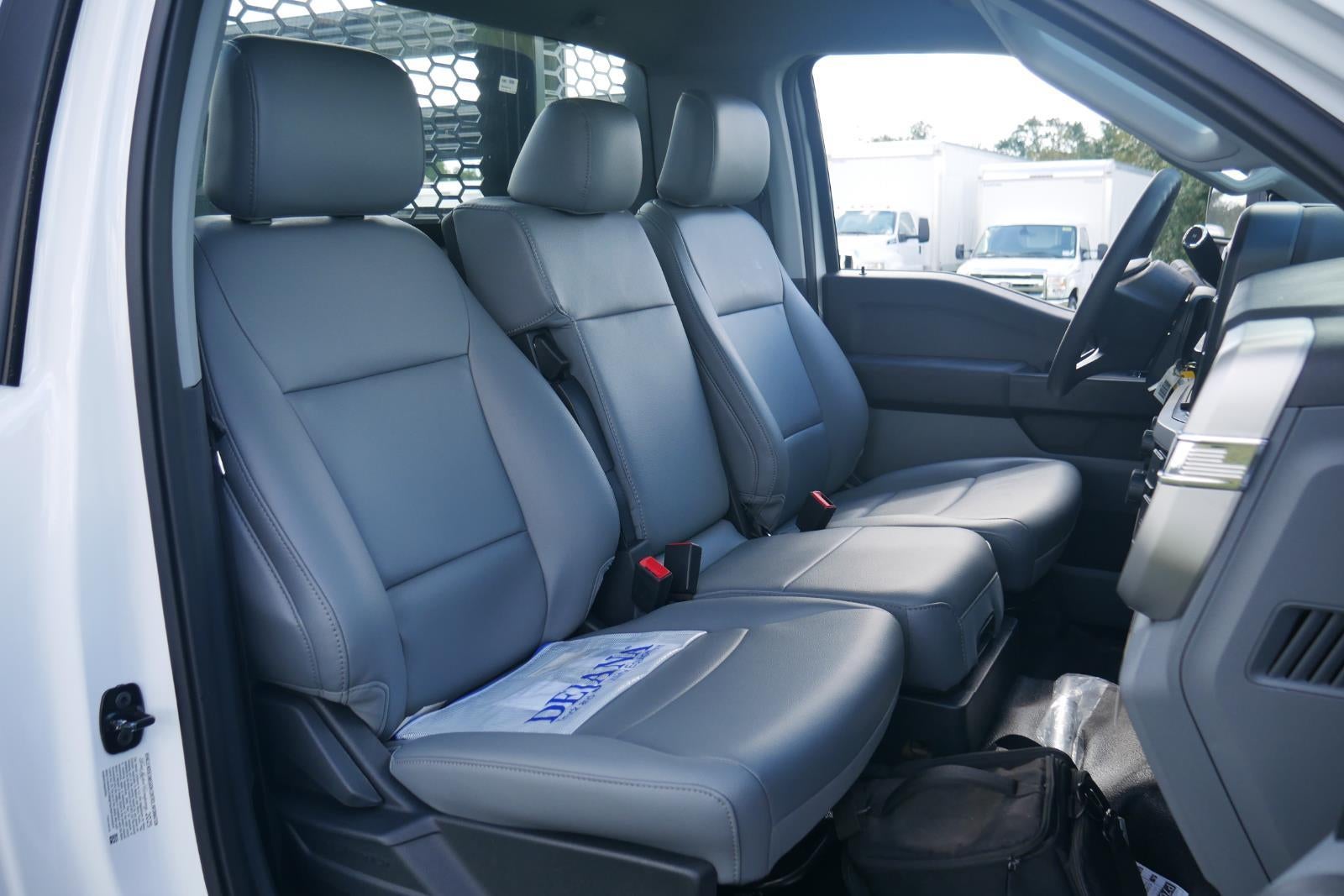 2025 Ford Super Duty F-550 DRW XL