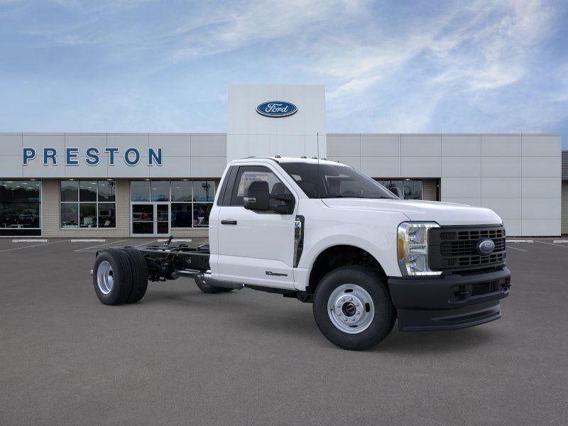 2026 Ford Super Duty F-350 DRW XL