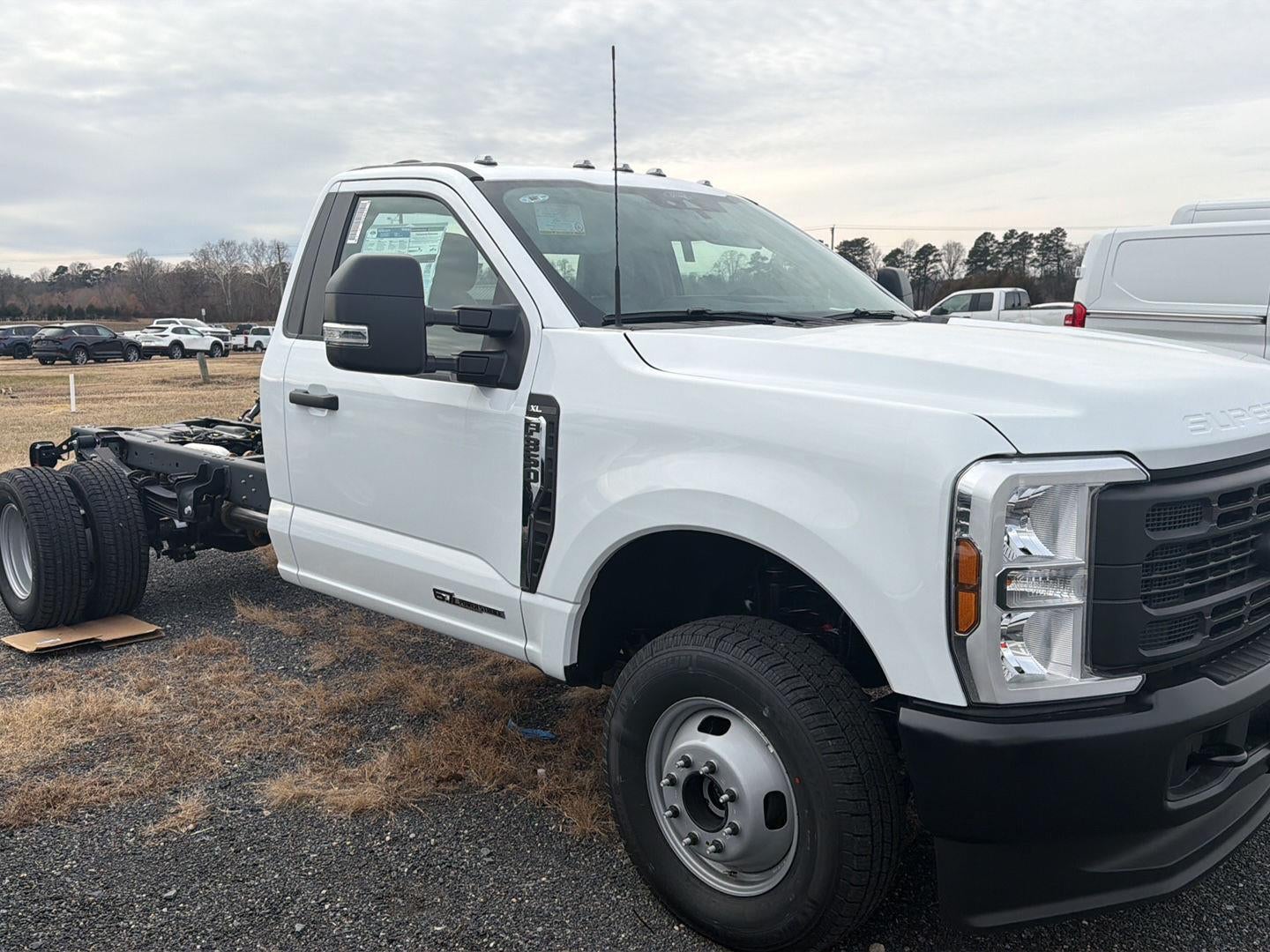 2026 Ford Super Duty F-350 DRW XL