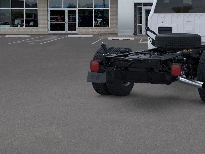 2026 Ford Super Duty F-350 DRW XL CHASSIS ONLY