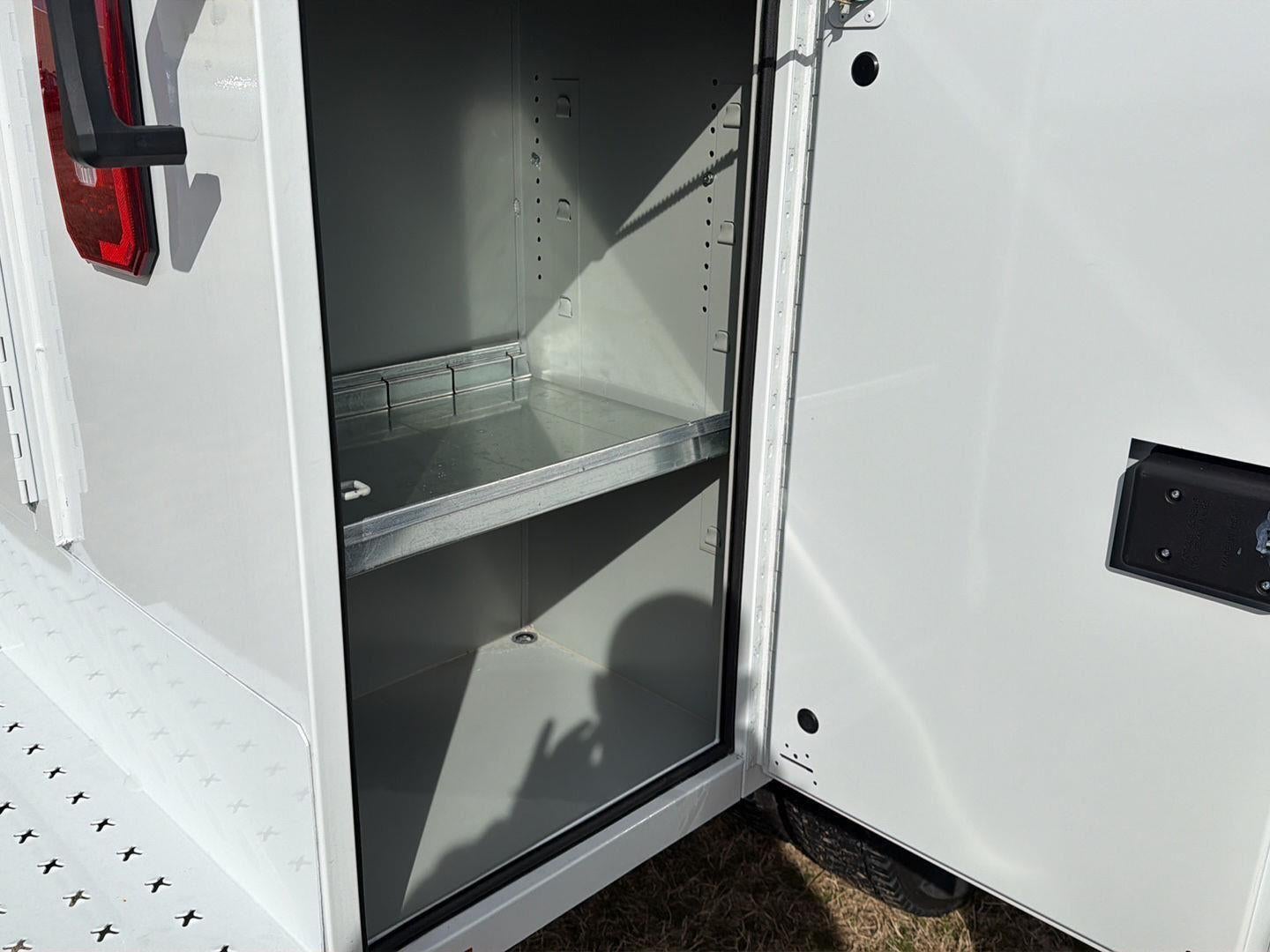 2026 Ford Super Duty F-550 DRW 11' KNAPHEIDE KUV MODEL KC ENCLOSED SERVICE BODY, MASTER LOCKING SYSTEM, CLASS V HITCH