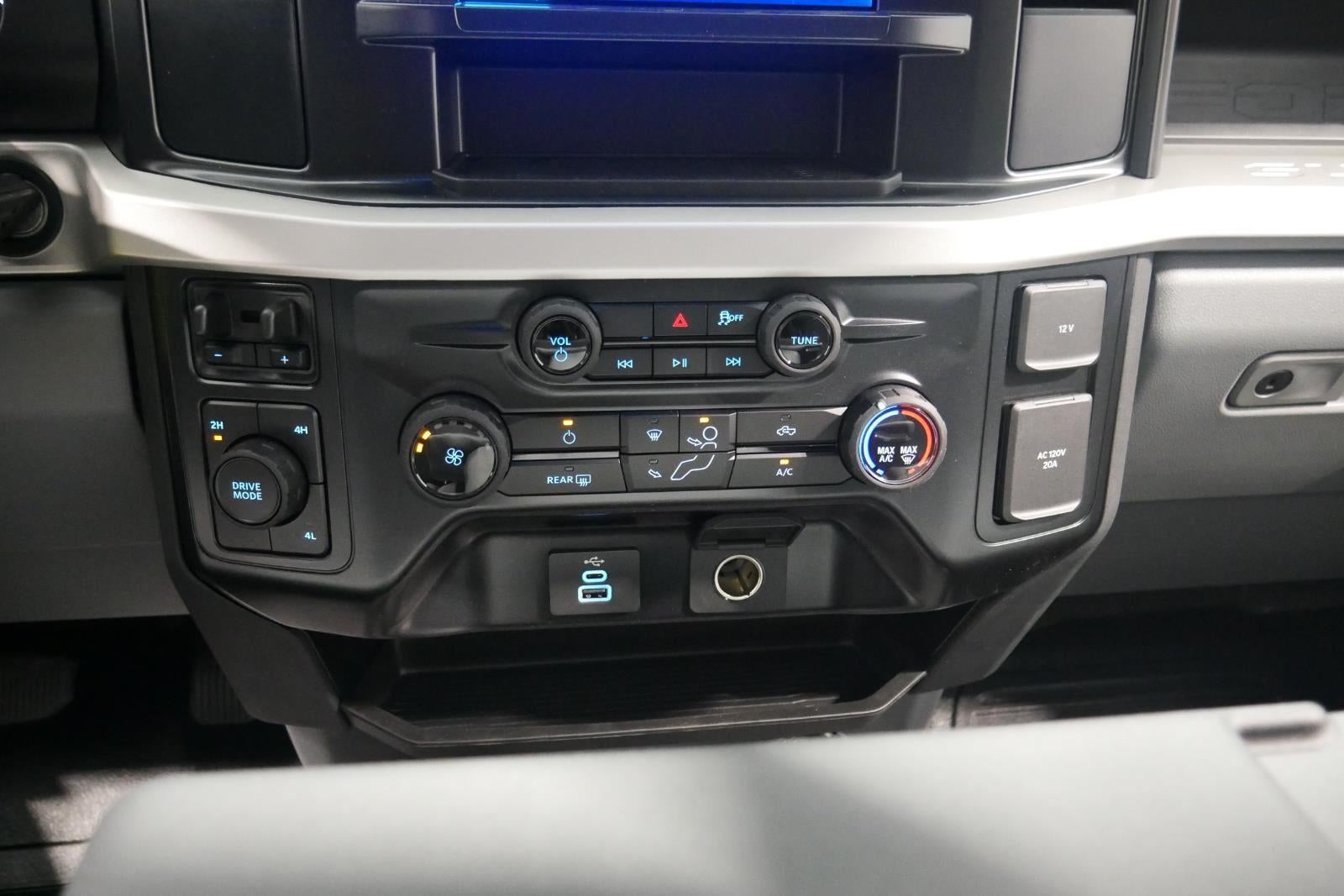 2026 Ford Super Duty F-550 DRW 9' DYNAPRO 3-4 YARD DUMP, BUYERS L-PAK TOOL BOX, 1/4 CABSHIELD MANUAL TARP, FULL COMBO HITCH 2 5/16"