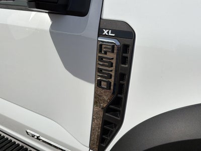 2026 Ford Super Duty F-550 DRW XL