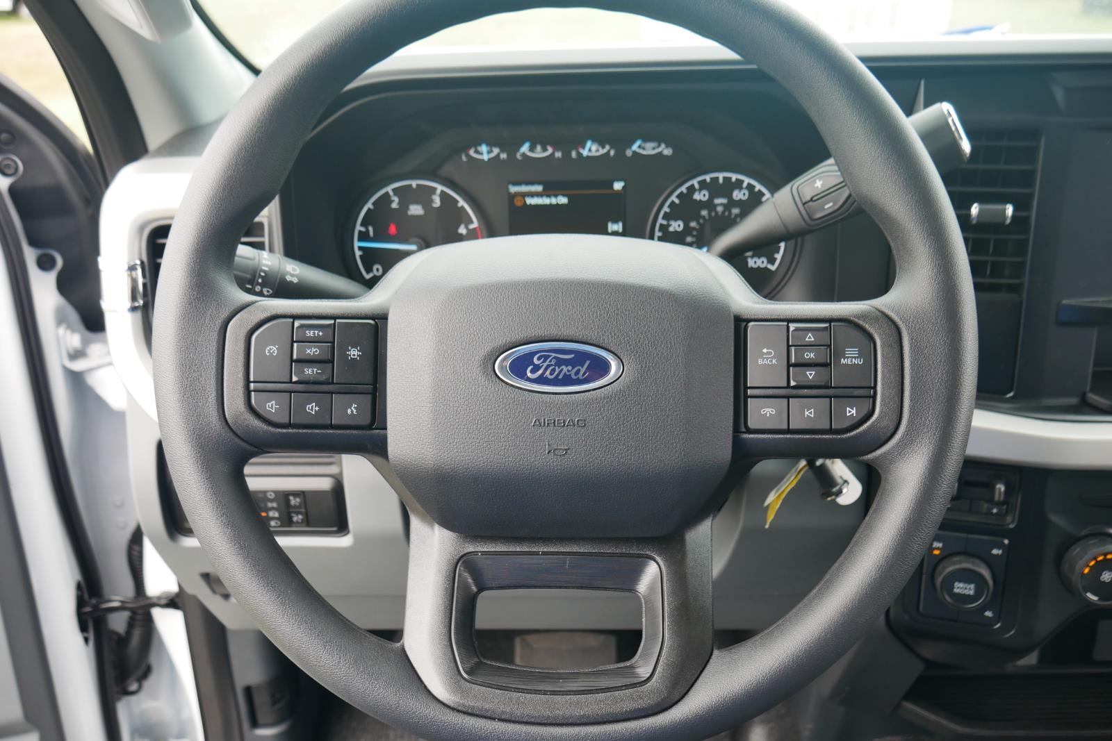 2025 Ford Super Duty F-450 DRW 11' KNAPHEIDE KUV KC ENCLOSED SERVICE BODY, 3 BOW LADDER RACK, HITCH