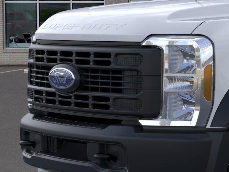 2025 Ford Super Duty F-550 DRW XL
