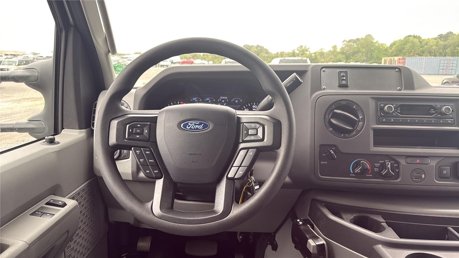 2027 Ford E-Series Cutaway E-350 SRW 138" WB