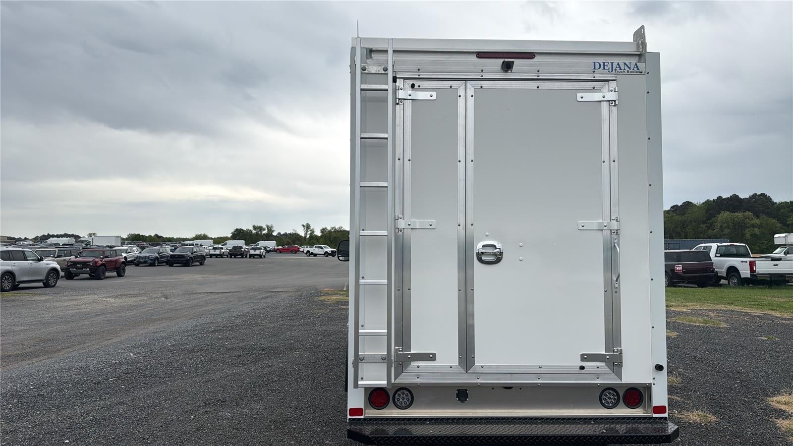 2027 Ford E-Series Cutaway E-350 SRW 138" WB